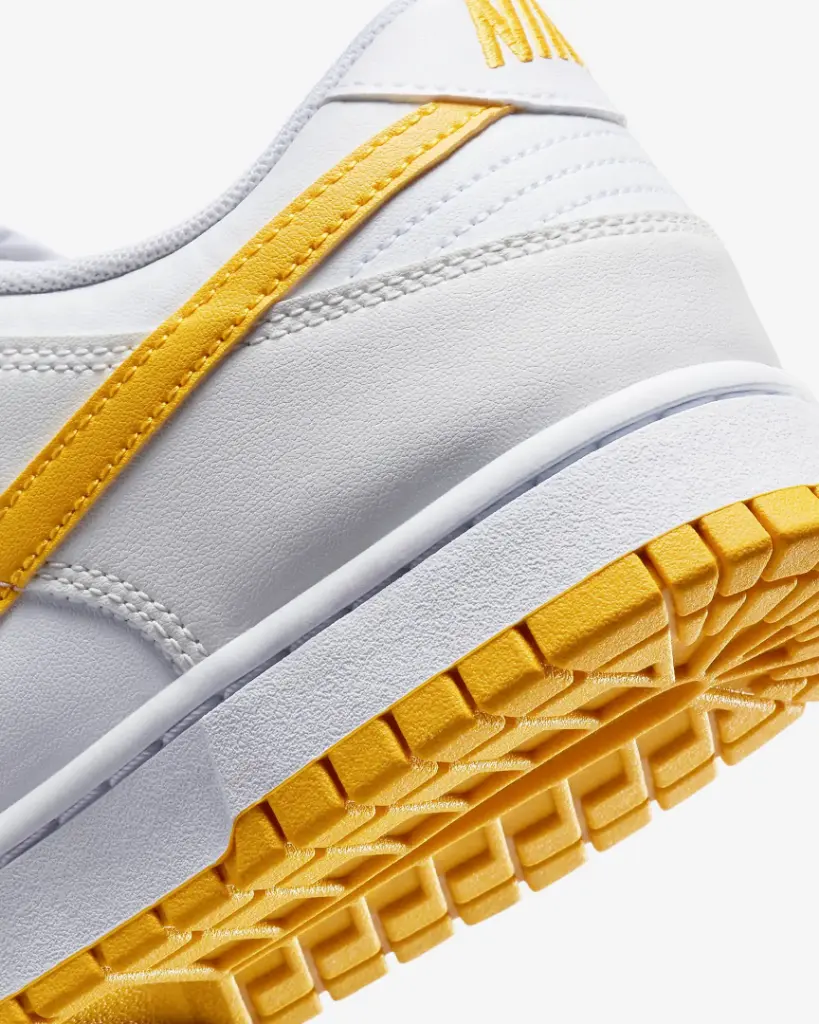 Giày Nike Dunk Low Retro - DV0831-110 Trắng (Summit White / University Gold)