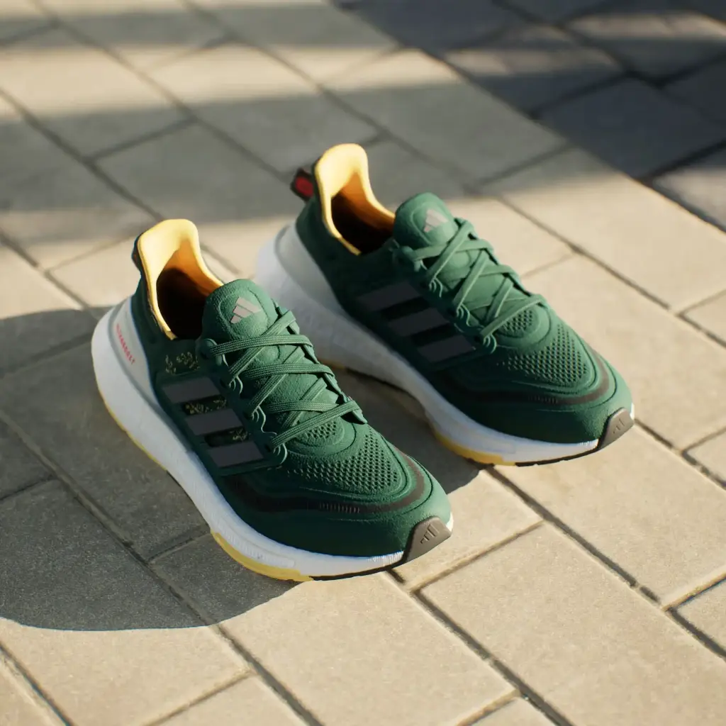 Giày Adidas Ultraboost Light - IE5831 Xanh Lá (Collegiate Green / Iron Metallic / Spark)