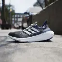 Giày Adidas Ultraboost Light - IE1752 Shadow Navy / Crystal White / Wonder Blue