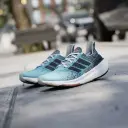 Giày Adidas Ultraboost Light - IE1694 - Xanh Lam (Light Aqua/Core Black)