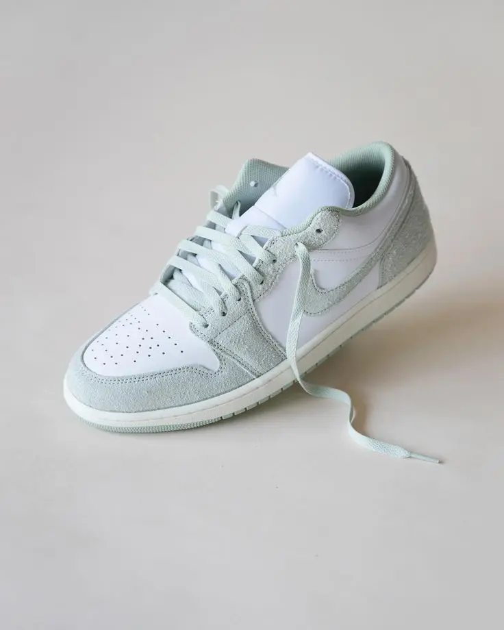 Nike Air Jordan 1 Low SE Seafoam - FN5214-131