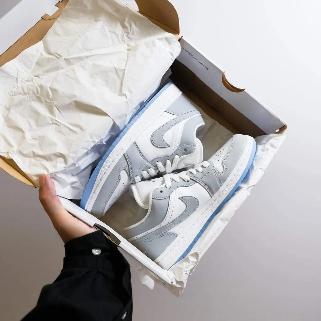 Giày Nike Air Jordan 1 Low - DC0774-105 White / Aluminium / Wolf Grey