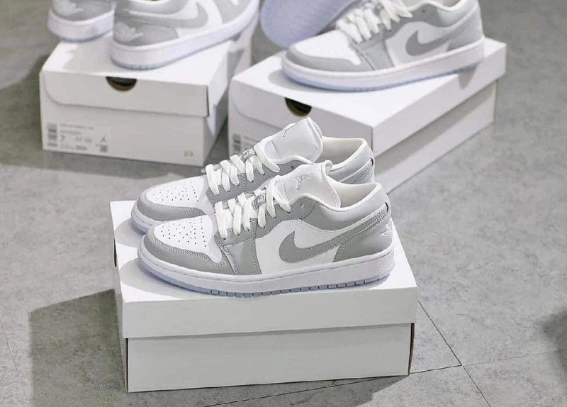 Giày Nike Air Jordan 1 Low - DC0774-105 White / Aluminium / Wolf Grey